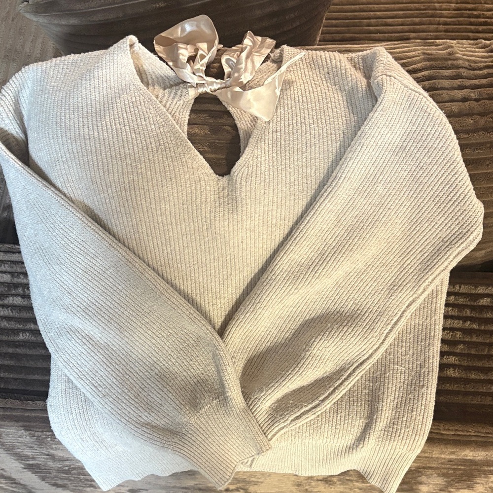 Cupshe Cream V-Neck Sweater with Ribbon Accent